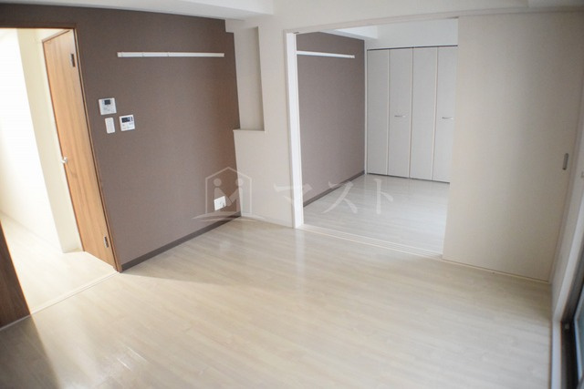 大阪市西区南堀江１丁目の賃貸マンションの居間・リビング