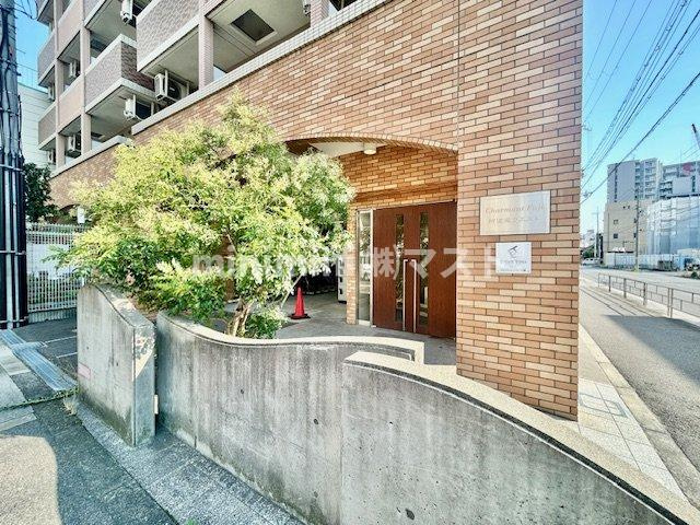 大阪市西区川口２丁目の賃貸マンションのエントランス