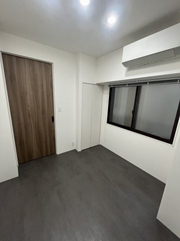 朝日シティパリオ西早稲田館の洋室