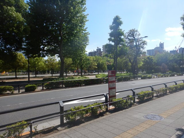 ブリリアタワー東京の周辺