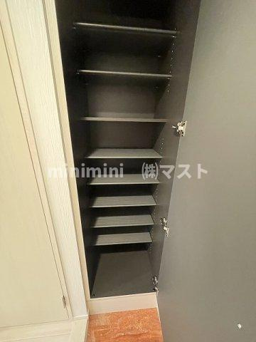 大阪市港区弁天３丁目の賃貸マンションの収納