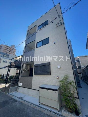 大阪市港区三先１丁目のハイツの外観