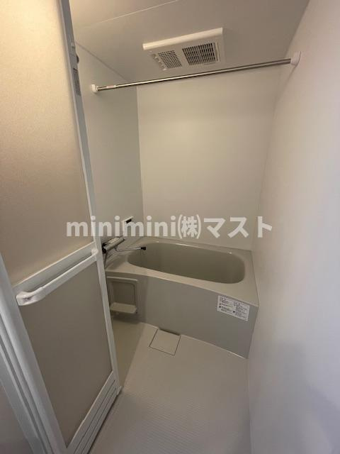 大阪市港区三先１丁目のハイツの浴室