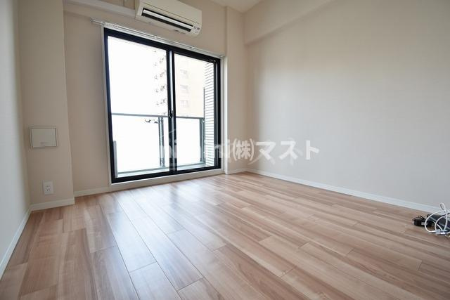 大阪市港区南市岡１丁目の賃貸マンションの居間・リビング