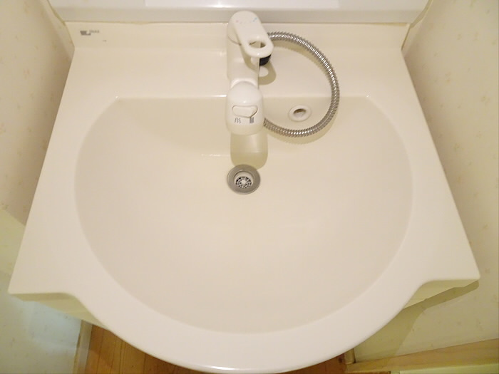 プチプランスの洗面所|明るい洗面所です