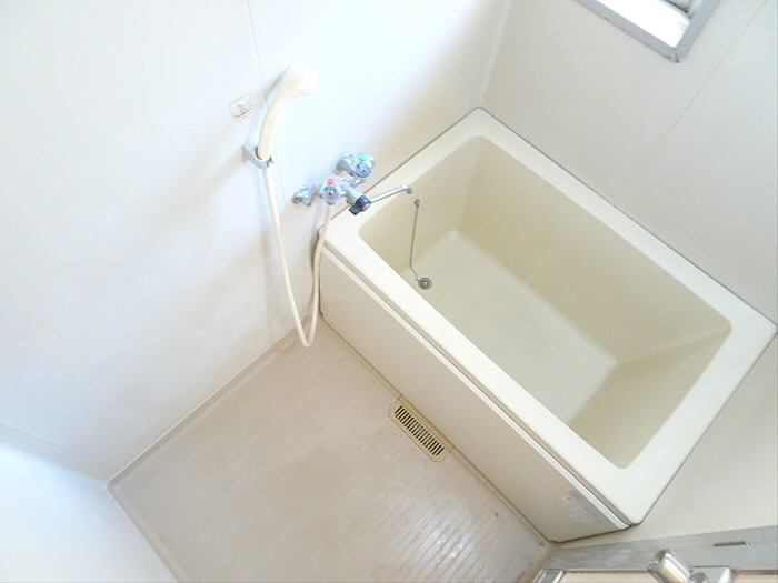 シャトレー富士の浴室|日々の疲れを癒すお風呂付です