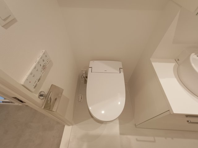 VERITAS EIFUKUCHOのトイレ|コンパクトで使いやすいトイレです