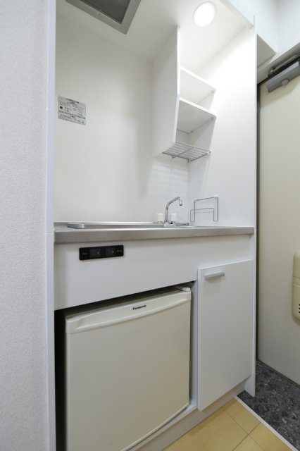 メトリブ三軒茶屋のキッチン|コンパクトなキッチンで掃除もラクラク