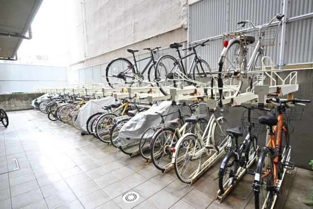 ルーブル学芸大学六番館のその他共用部分|駐輪場