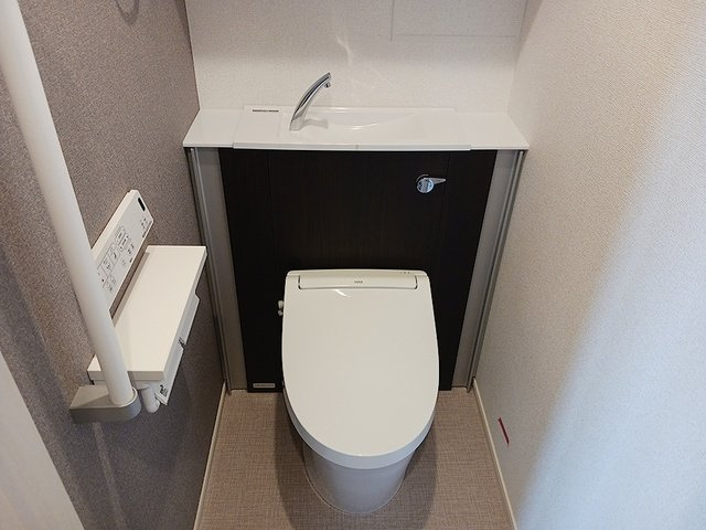 清潔感のあるトイレです