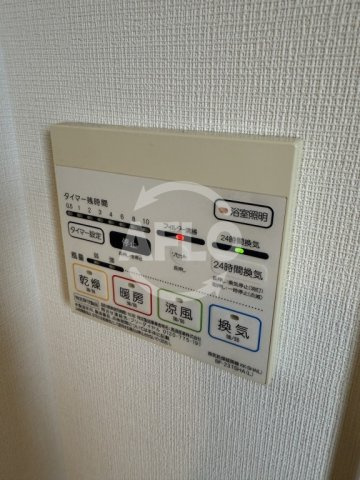 ドゥ　セレニテの洗面所