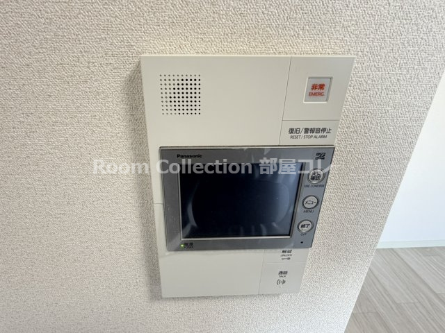 プレサンス上前津オレシアのセキュリティ|※同物件他部屋写真
反転、色違いの場合有
現況優先