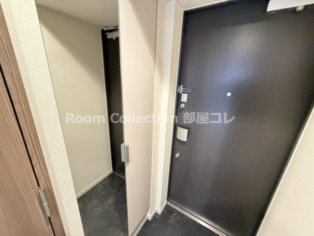 プレサンス名古屋ルクソリアの玄関|※同物件他部屋写真
反転、色違いの場合有
現況優先