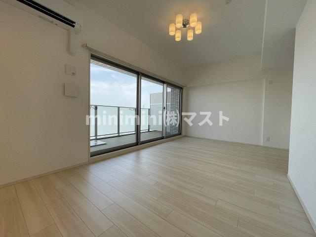 大阪市大正区泉尾１丁目の賃貸マンションの居間・リビング