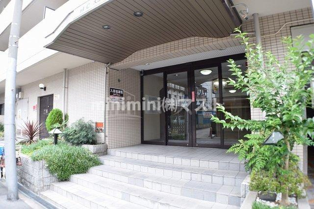 大阪市大正区三軒家西３丁目の賃貸マンションのエントランス
