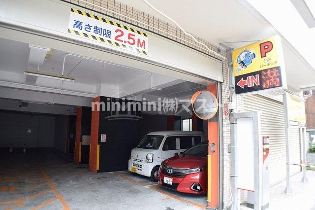 大阪市大正区三軒家西３丁目の賃貸マンションの駐車場