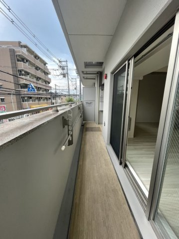 ユニハイム茨木永代町のバルコニー