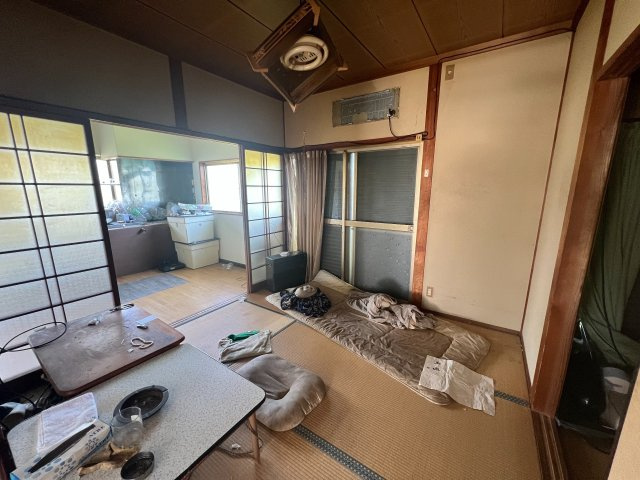 八代市豊原上町字遥拝　２DK　平屋建の居間・リビング
