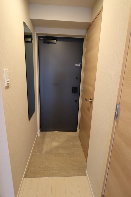 川崎市川崎区　区分マンションの玄関