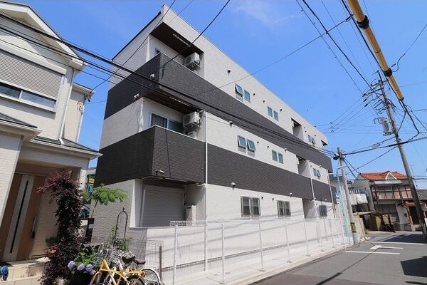シンフォニア八田の外観