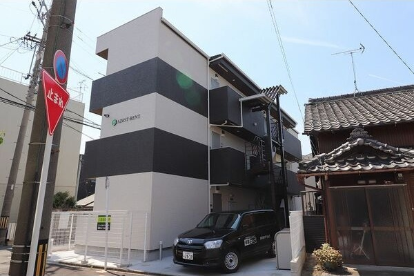 シンフォニア八田の外観