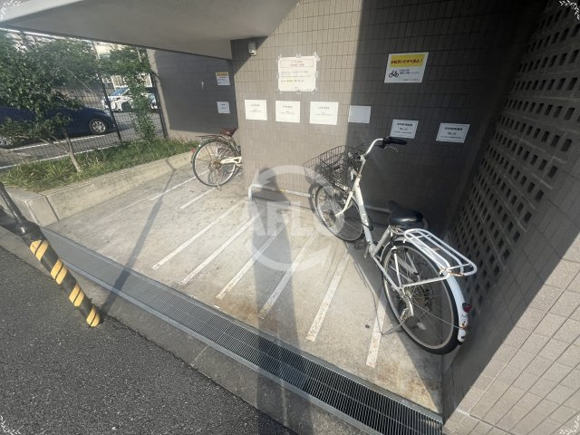 ロイヤル御幣島のその他|駐輪場