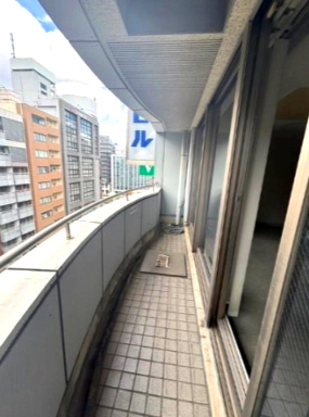 四ツ橋ＴＫビルのバルコニー