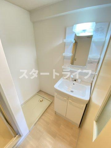 大阪市淀川区十三東１丁目の賃貸マンションの洗面所