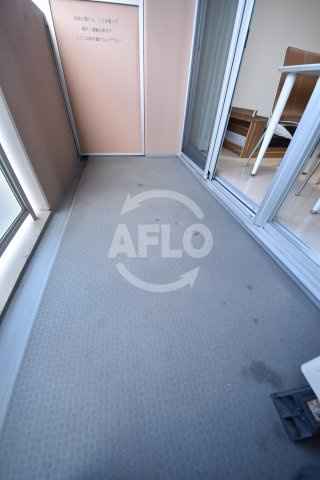 クロスレジデンス大阪新町　堀江小学校区のバルコニー|クロスレジデンス大阪新町　バルコニー