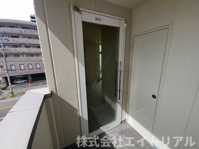 ルミナスＭＡＳの玄関