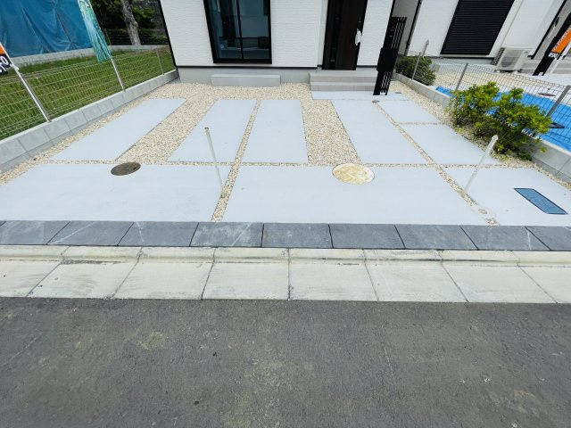 祝成約　八王子市　石川町　新築戸建て　７期の駐車場|～仲介手数料無料☆八王子ひなた不動産～　八王子市石川町　新築戸建て