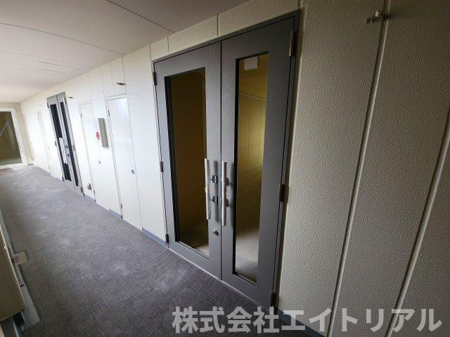 ルミナスＭＡＳの玄関