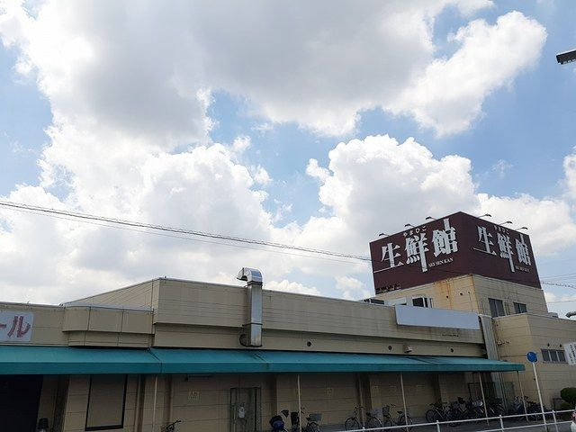 ラ・ルーチェⅡの周辺
