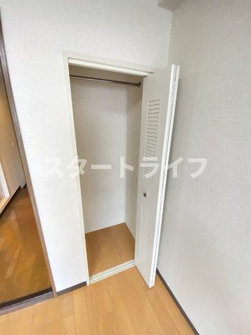 大阪市東淀川区東中島２丁目の賃貸マンションの収納