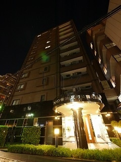 グリフィン横浜反町公園弐番館の外観
