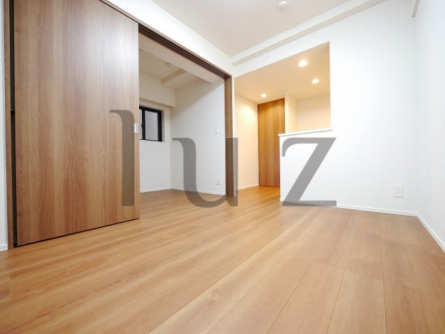 クレイシアＩＤＺ鶴見の居間・リビング