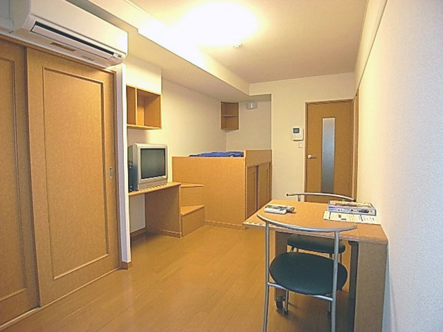 レオパレスミズキの洋室