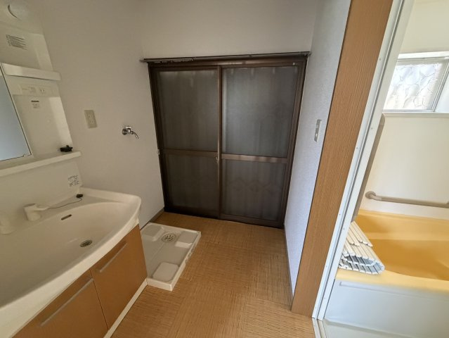 黒原城内町戸建貸家の玄関