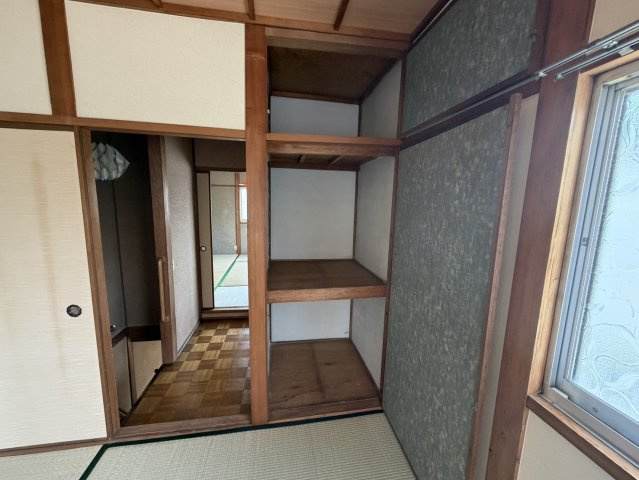黒原城内町戸建貸家の内装