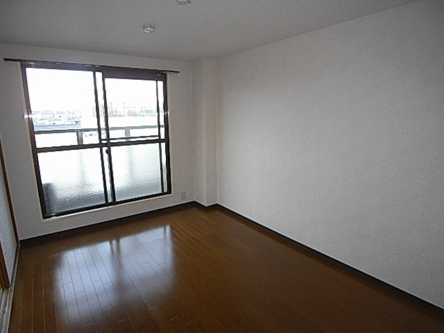 ラフォール寝屋川Bのその他