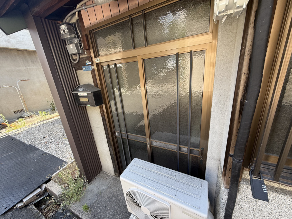東香里園町テラス　のエントランス