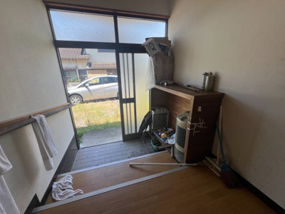 【玄関】 | 八代市豊原上町字遥拝　２DK　平屋建 | 玄関です