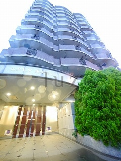エクセル東神奈川の外観