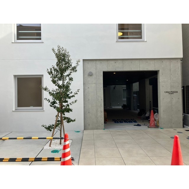 CASA PIAZZA北千住のエントランス