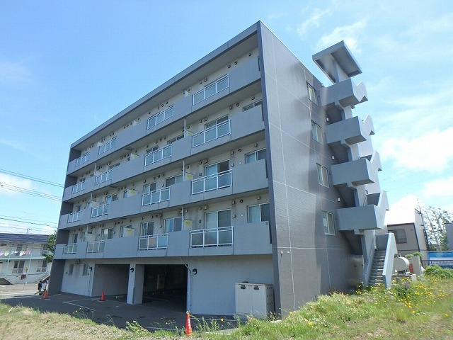 イーストウォール