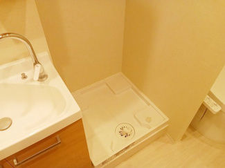 私立明治大学和泉キャンパス 徒歩18分。大学・短大 1390m