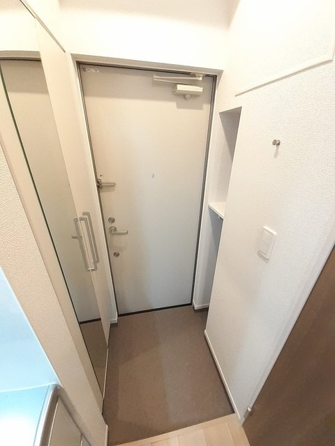 メゾン　ＴＯＺＥＮの玄関