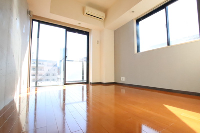 二面採光のお部屋です♪