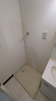 【リフォーム前の写真です】