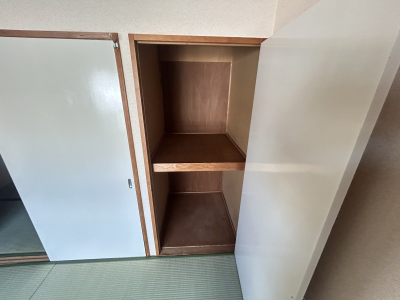 翆甲園ハイツの収納